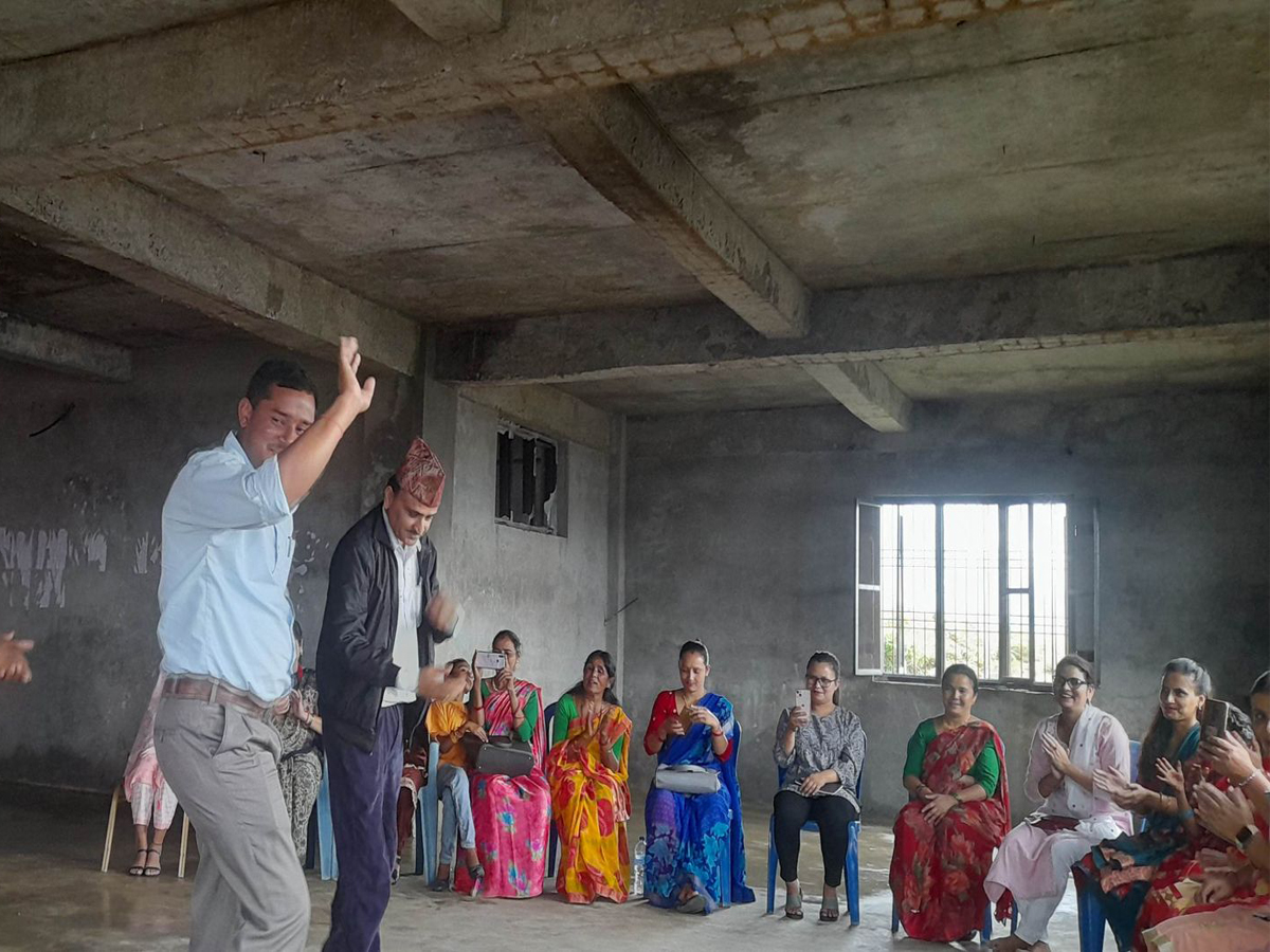 बैतडीमा कर्मचारी मिलन केन्द्रद्वारा तीज बिशेष कार्यक्रमको आयोजना 